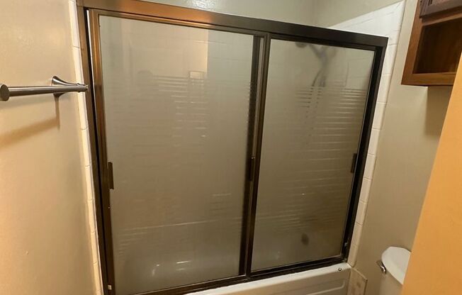 Updated Duplex Unit With Lincoln Schools