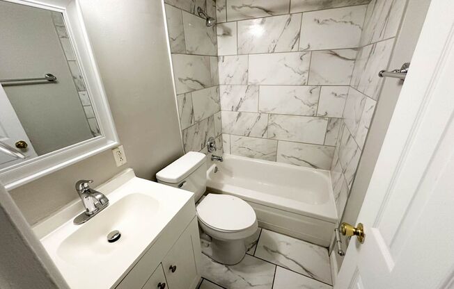 1 bed, 1 bath, 560 sqft, $815, Unit 720-18