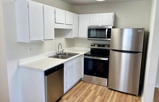 1 bed, 1 bath, $900, Unit C