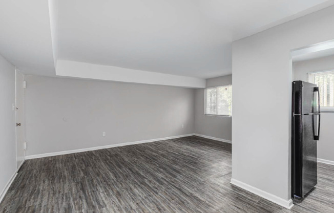 Regency Court Apartments