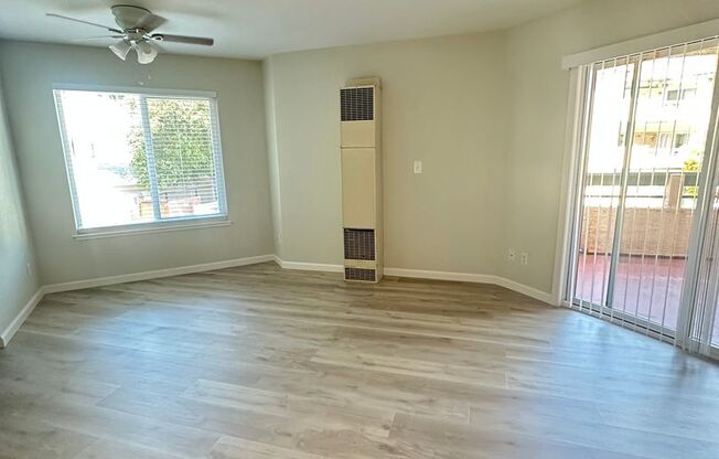 1 bed, 1 bath, $2,050, Unit 127D