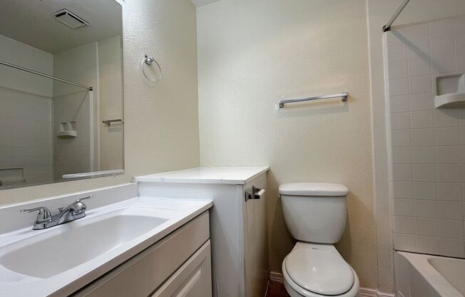 1 bed, 1 bath, 485 sqft, $850, Unit I130