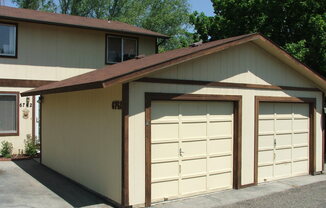 2 bedroom, 1 bath town home. 6738 W Westwood Lane