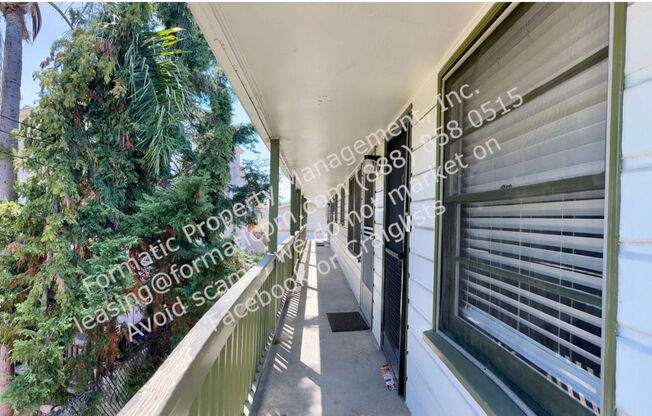 1210 BENNETT AVE