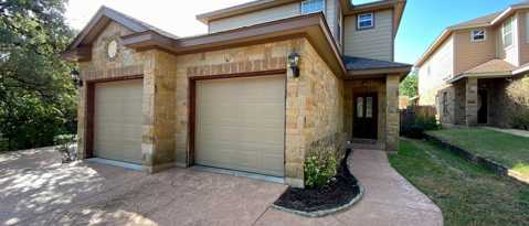 3303 Minnie St.