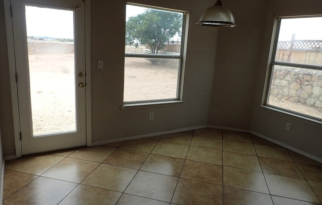 3 beds, 2 baths, $1,415