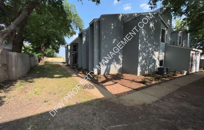 Two Bedroom, One Bathroom Apartment Home for Lease near UNT in Denton On Fry St