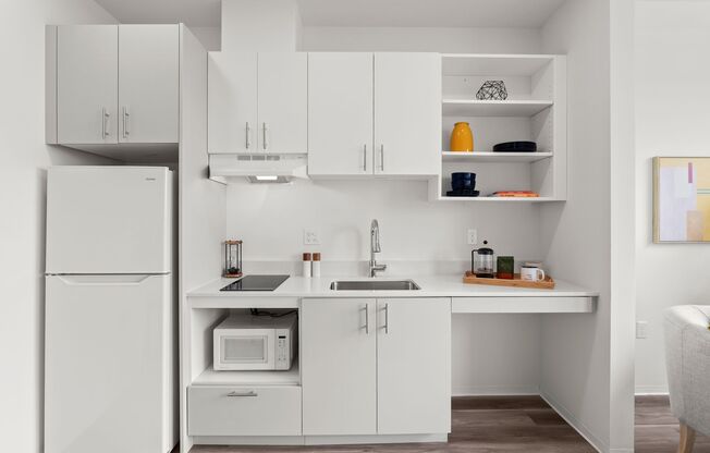 1 bed, 1 bath, 435 sqft, $1,350, Unit 612