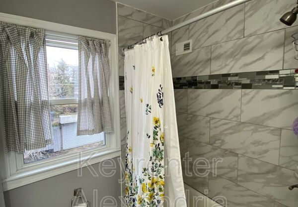 2237 ARLINGTON TERRACE