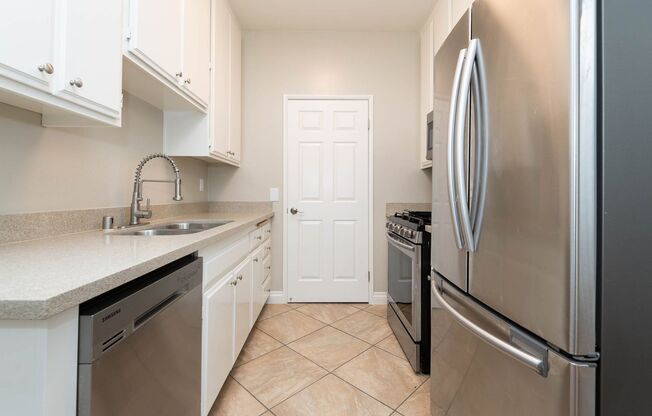 12810 Caswell