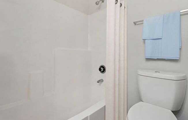 2 beds, 2 baths, 1,006 sqft, $1,238, Unit S1155