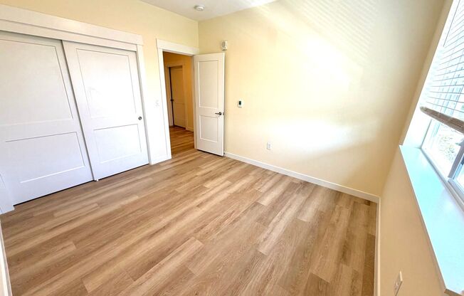 2 beds, 1 bath, $1,875, Unit E302