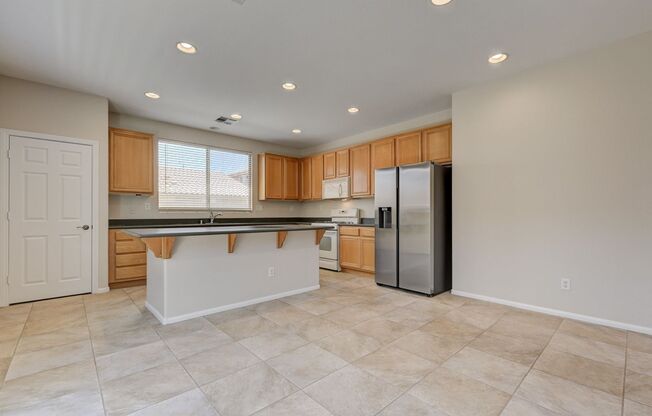3 beds, 2 baths, $1,795