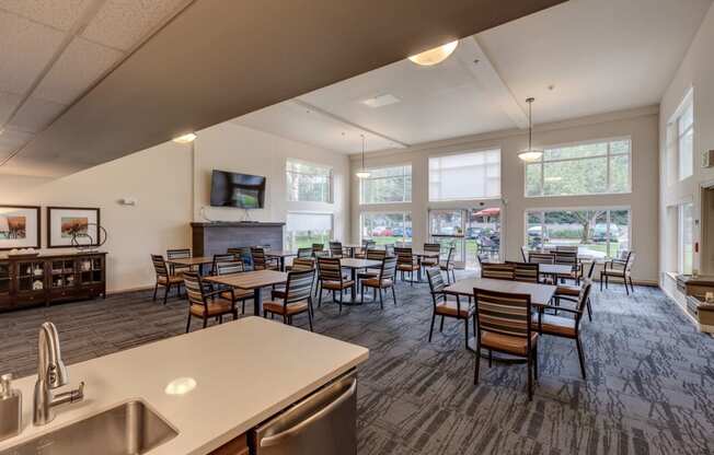 Welcome to VINTAGE AT VANCOUVER: Premier Senior Apartments in Vancouver, WA