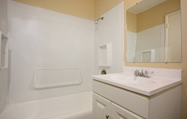 Modern Bathroom Fittings at Woodlawn Gardens Apartments, Chula Vista, CA