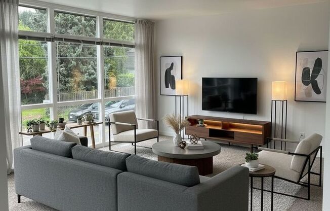 Hilltop House Apartments