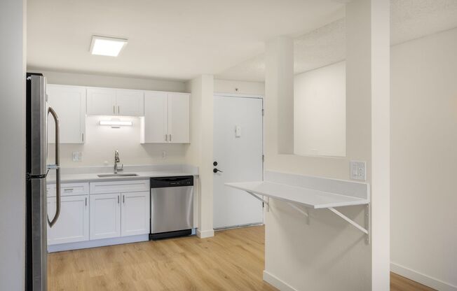 2 beds, 1 bath, 950 sqft, $1,895, Unit 408