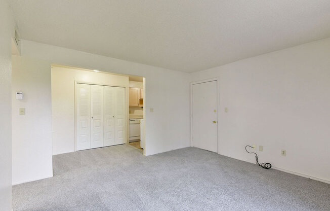 Open Living and Dining Areas at Old Monterey Apartments in Springfield, MO