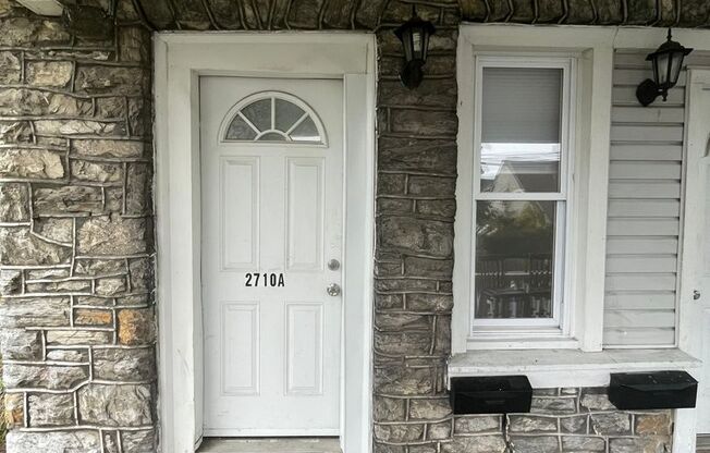 1 bed, 1 bath, 1,500 sqft, $950, Unit 2710 A