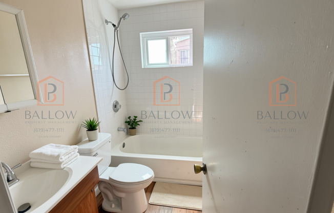1 bed, 1 bath, $1,400, Unit B