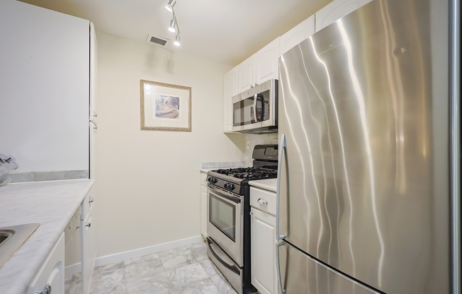 1 bed, 1 bath, 709 sqft, $2,900, Unit 212