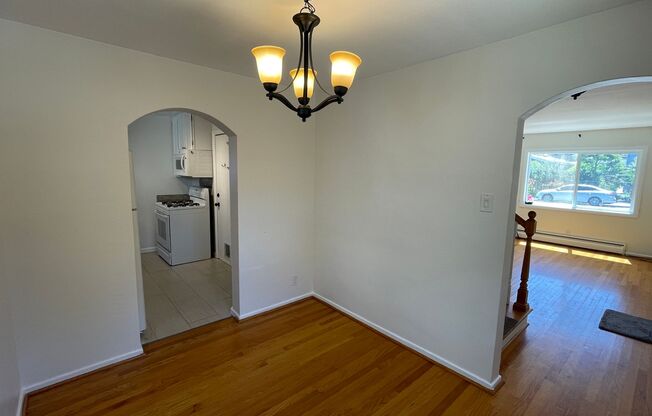 3 beds, 1 bath, $3,995