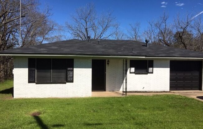 Refurbished House In Great Location in Belton