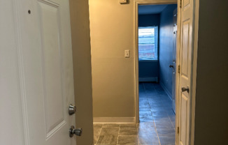 605 N Wolf Rd., A7