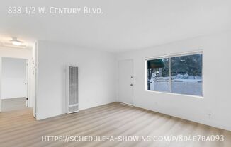 838 1/2 W CENTURY BLVD