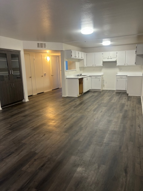 13915 OXNARD ST