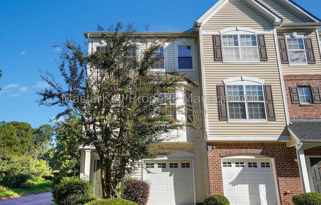 146 MADISON SQ LN