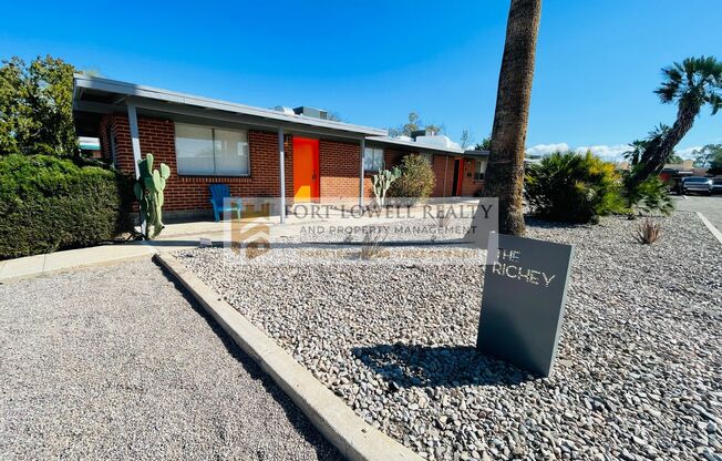 Beautifully Crafted Unit at The Richey!!