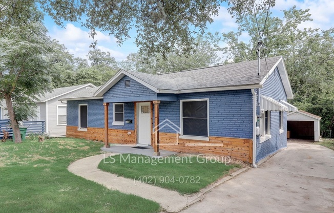 132 NELSON AVE