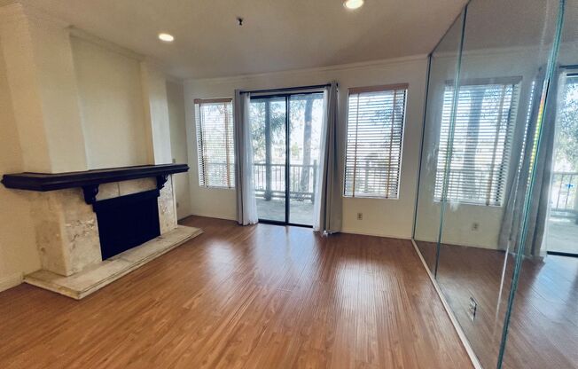 2-bedroom, 2-bathroom condo located in a highly desirable Torrance community.