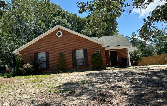 3/2 No carpet & Fenced yard off Old Waynesboro Road