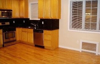 161 4 SANFORD AVE