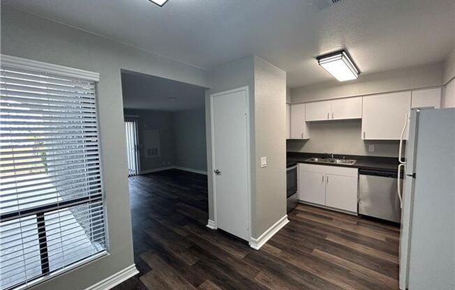 Cozy One Bedroom in Desert Shores
