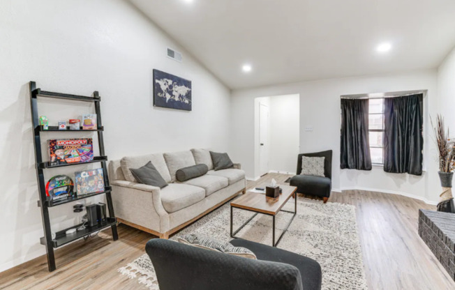 2912 PEGASUS DR