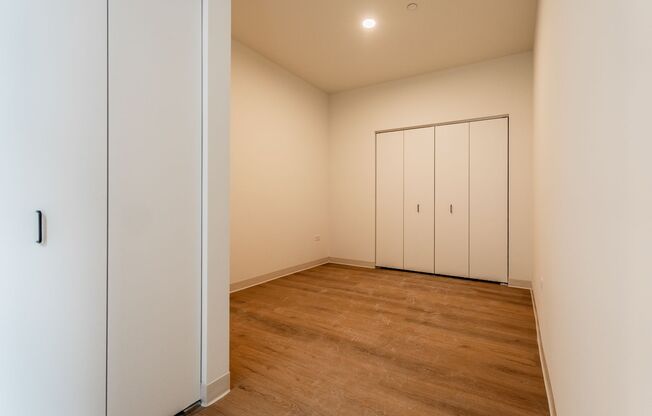 Studio, 1 bath, 484 sqft, $2,670, Unit 225