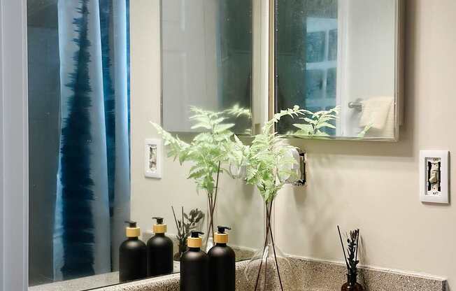 Full Bathroom at Glen Park Apts