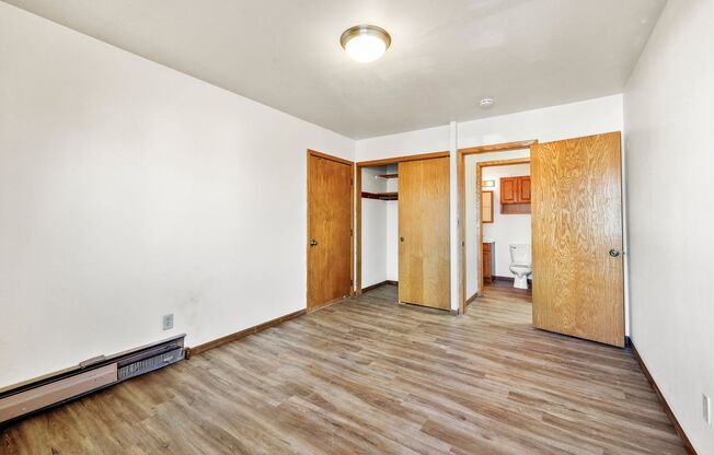 2 beds, 1 bath, $1,219.99, Unit 1143-02