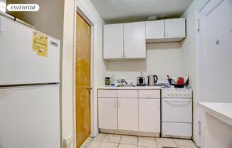 159 W 73 ST
