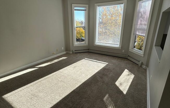 736 East 16th Street (New Town)