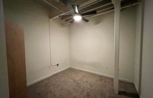 2 beds, 1 bath, 845 sqft, $1,325, Unit 3D