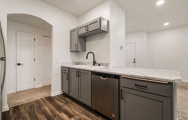 3 beds, 2 baths, 1,272 sqft, $2,125, Unit 231