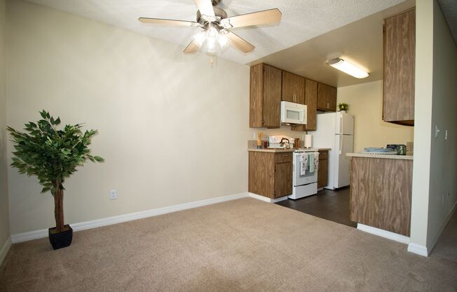 2 beds, 2 baths, 975 sqft, $2,695, Unit D-12