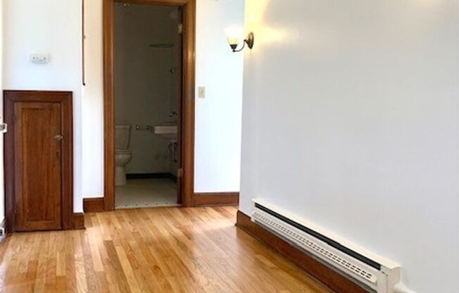 Sir Lancelot Apartments
