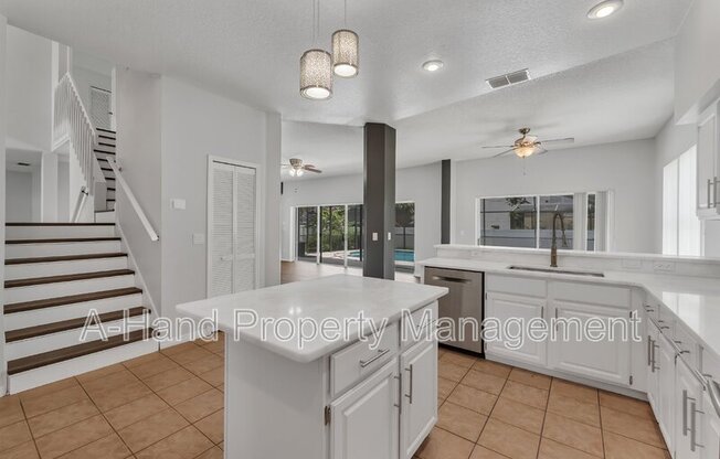 1109 NEEDLEWOOD LOOP