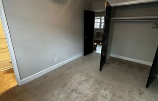 1 bed, 1 bath, 400 sqft, $950, Unit 2