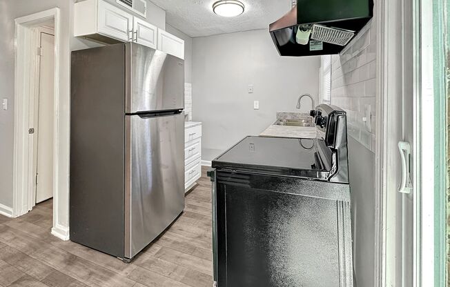 2 beds, 1.5 baths, 1,050 sqft, $1,199, Unit I4